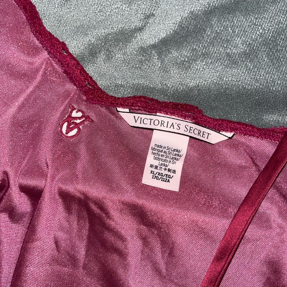 Victoria's Secret burgundy Velvet Chemise XL - Picture 2 of 3